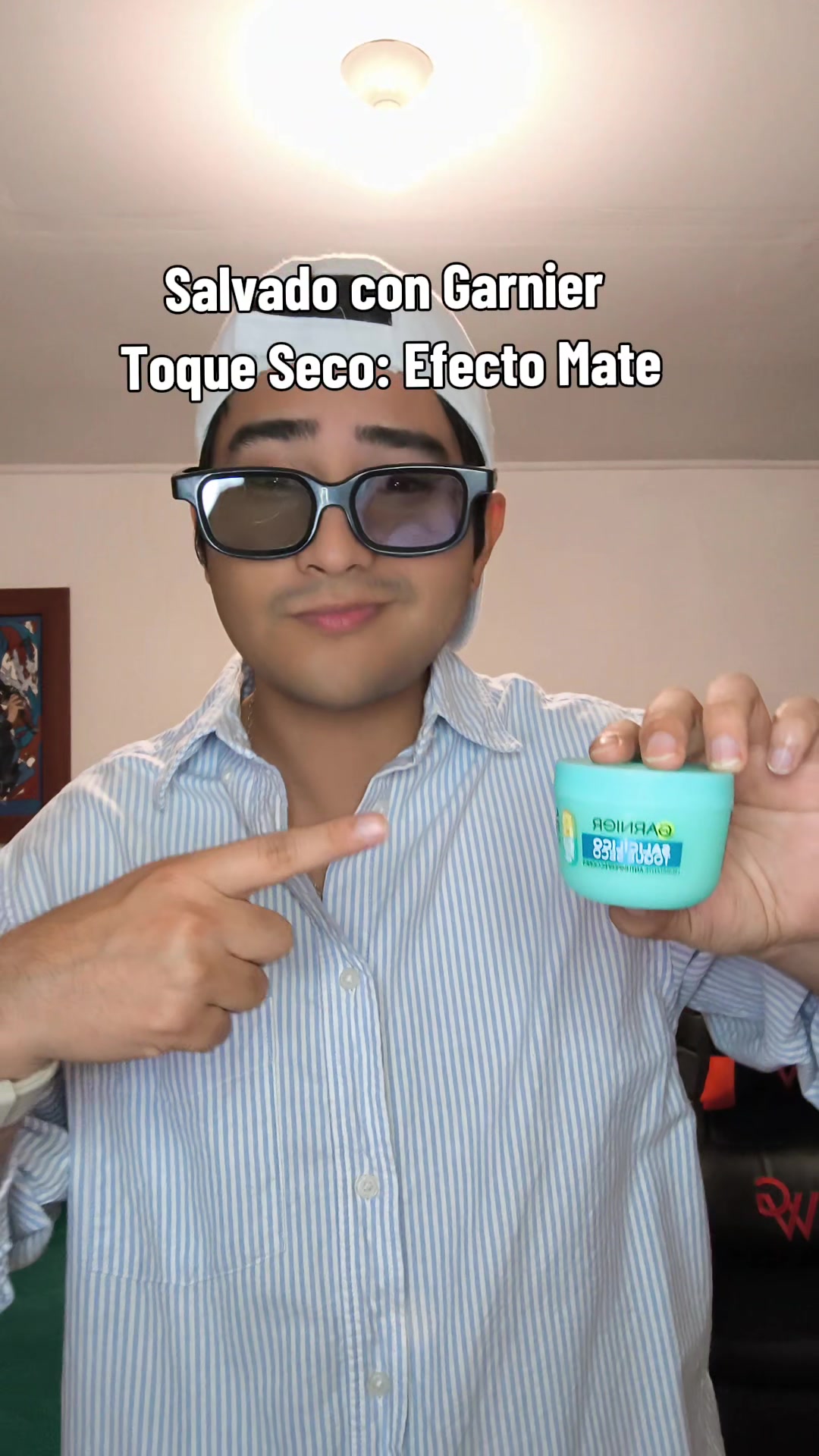 De piel brillante a efecto mate en un segundo 😮💨 El verdadero glow up antes de salir es con la crema hidratante Toque Seco de Garnier. Piel lista para la fiesta 🔥¿Y tú estás listo para el efecto m
