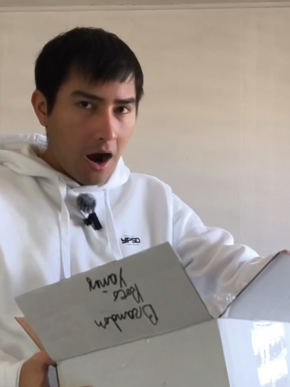 Recuerda usar códigos de descuento 🧎🏻‍♂️ pronto te traeré mas datitos. 
CODIGOS YESSTYLES:
- BRANVLOG72 
- BTSHAUL26

#unboxingvideo #unboxing #fyp  #yaxisy #axisylatam
