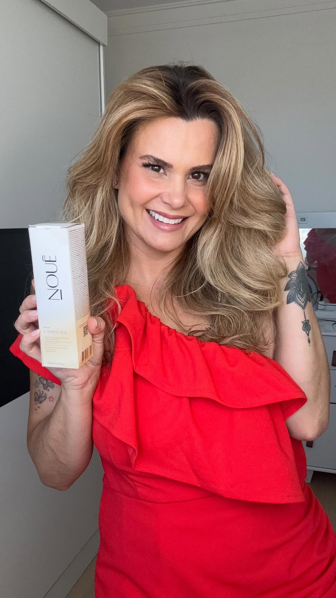 De adeus a seus fios brancos de forma natural, o camuflagem da Nouê é perfeito para quem busca praticidade e naturalidade ✨✨
@nouecosmeticos
#nouêcosméticos #noue #autocuidadofeminino #autocuidado #