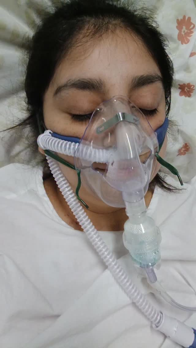 Hoy se cumple 1 semana ya en casa y pude salir de ese horrible lugar. Cuando tenga fuerzas podre contarles como fue todo, hoy les quiero hablar de algo distinto:
De lo fuerte que es no tener amigos.
D