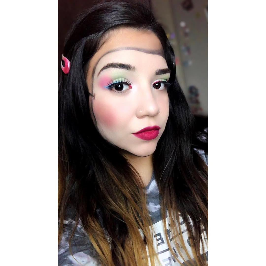 Es el primer maquillaje estilo máscara que hago y la verdad que me encanto el resultado 🙊💫